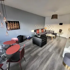 Tichnich - 2 Bedrooms - 1 Min Away From Train Station Appartamento Annemasse