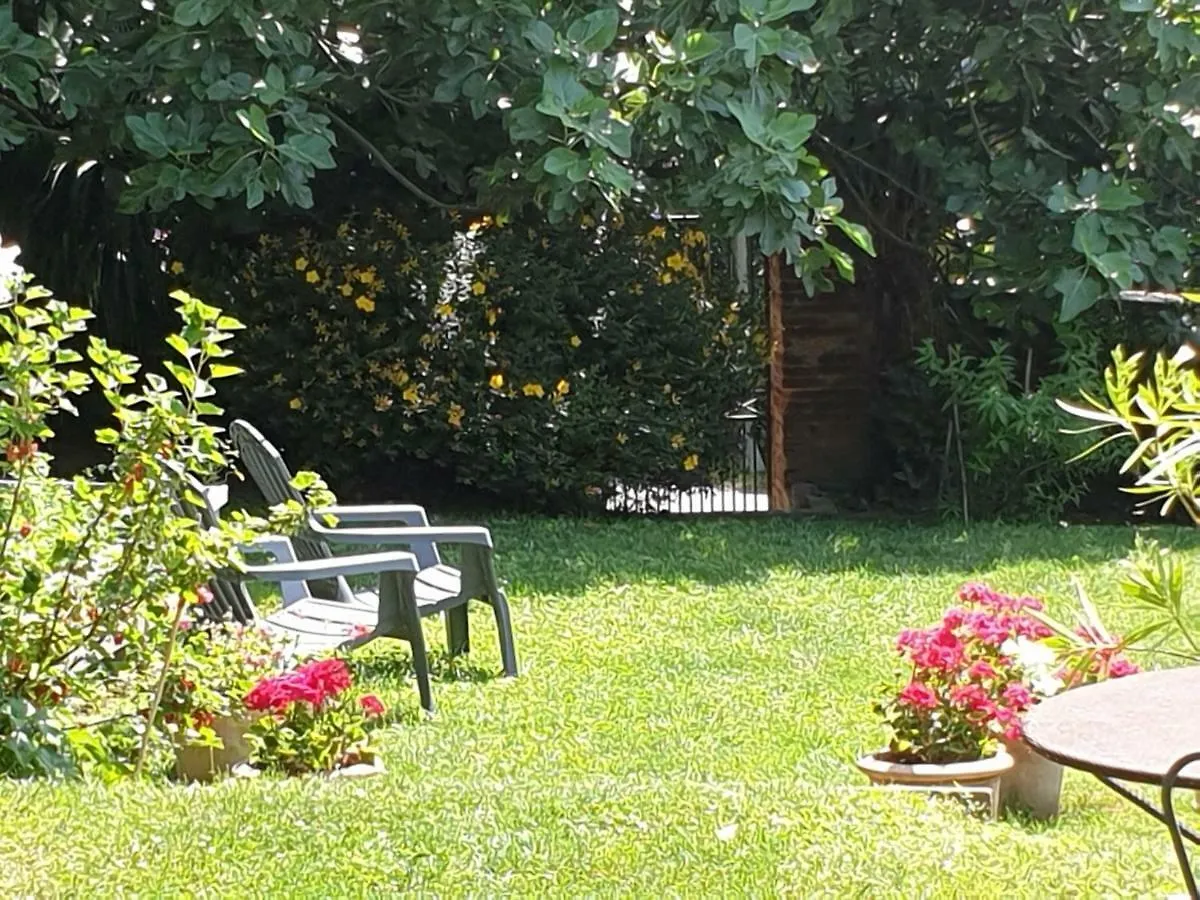 Bed and Breakfast Ombre Rose Le Fousseret